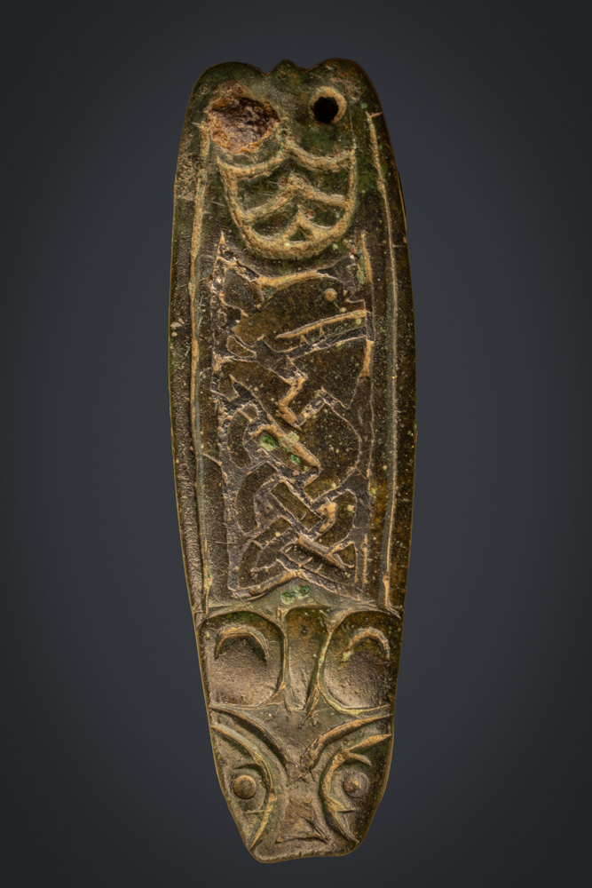 Anglo Saxon strap end with fine niello-enhanced interlace beast. Thomas (2000) Group A1a. Found near Colchester.