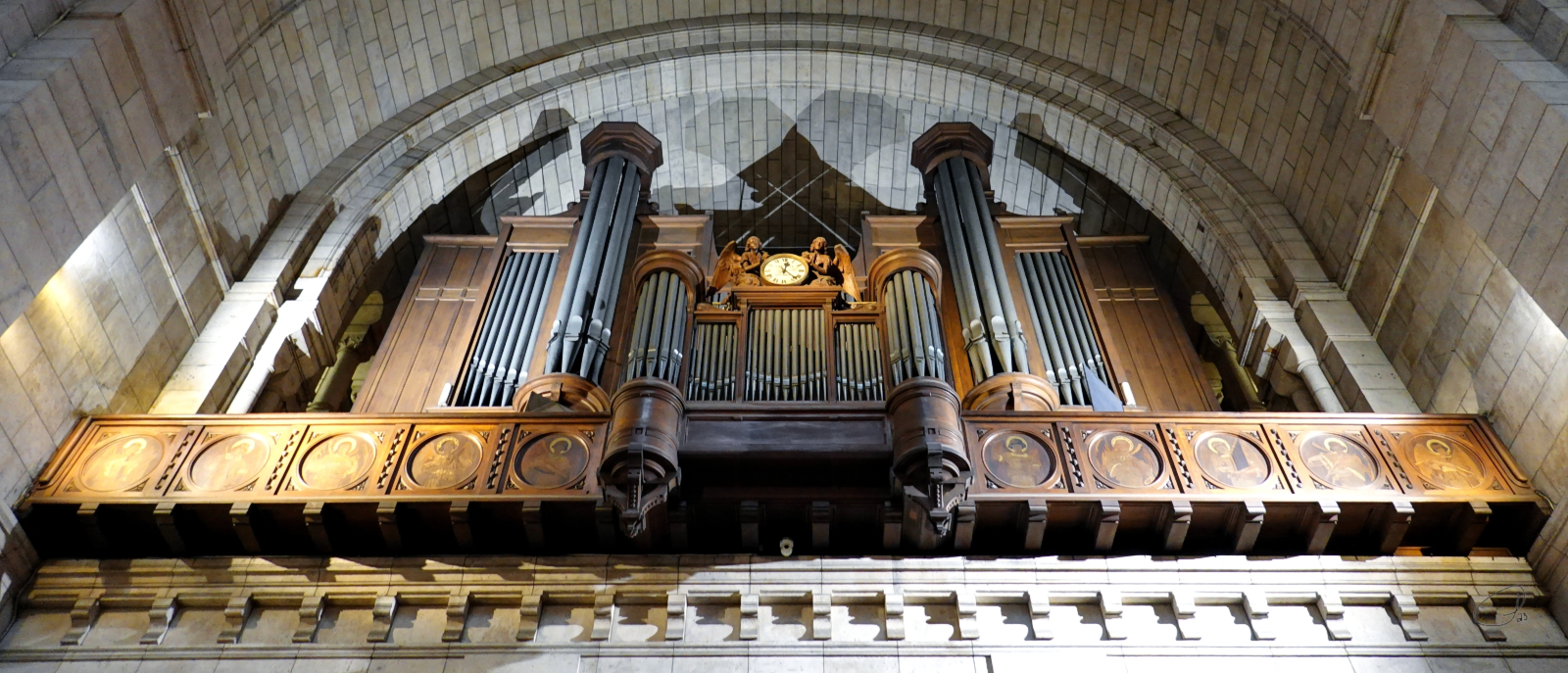 Basilique Sacr-Coeur - Organ Pipes