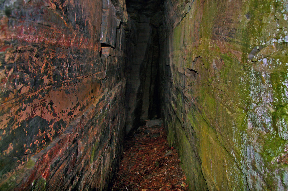Sentier KKKO / FRACTURES et FISSURES (13 )