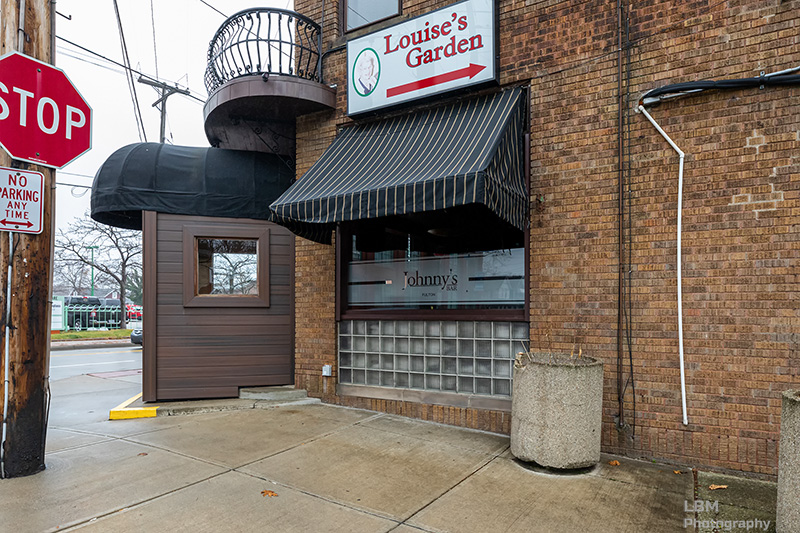Johnny's Bar