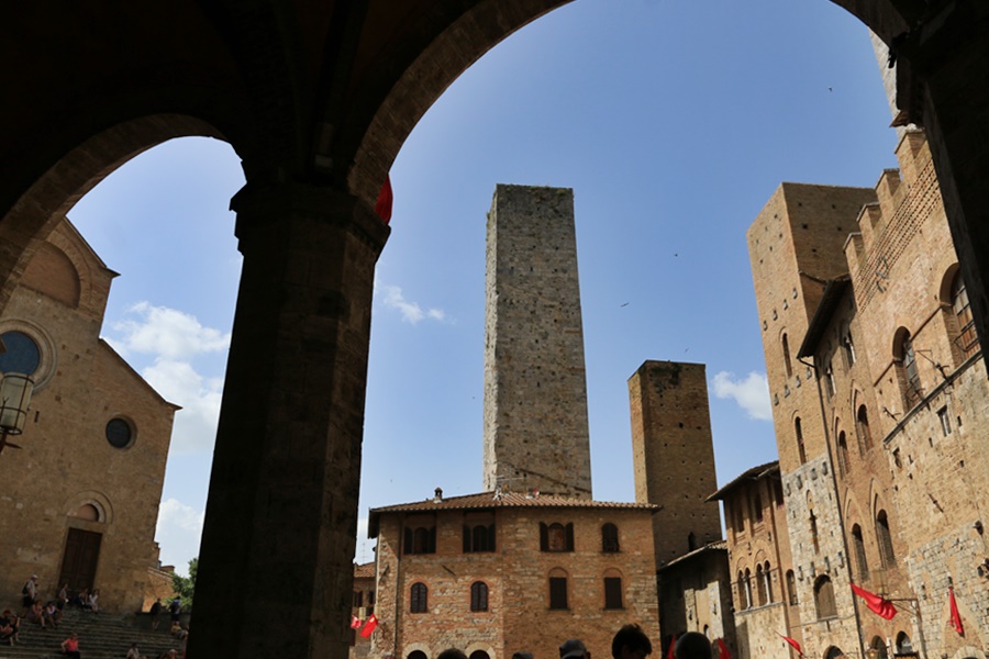 San Gimignano. Piazza del Duomo