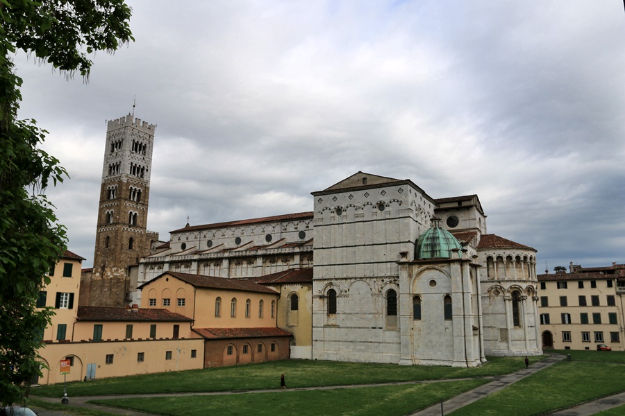 Lucca. Duomo