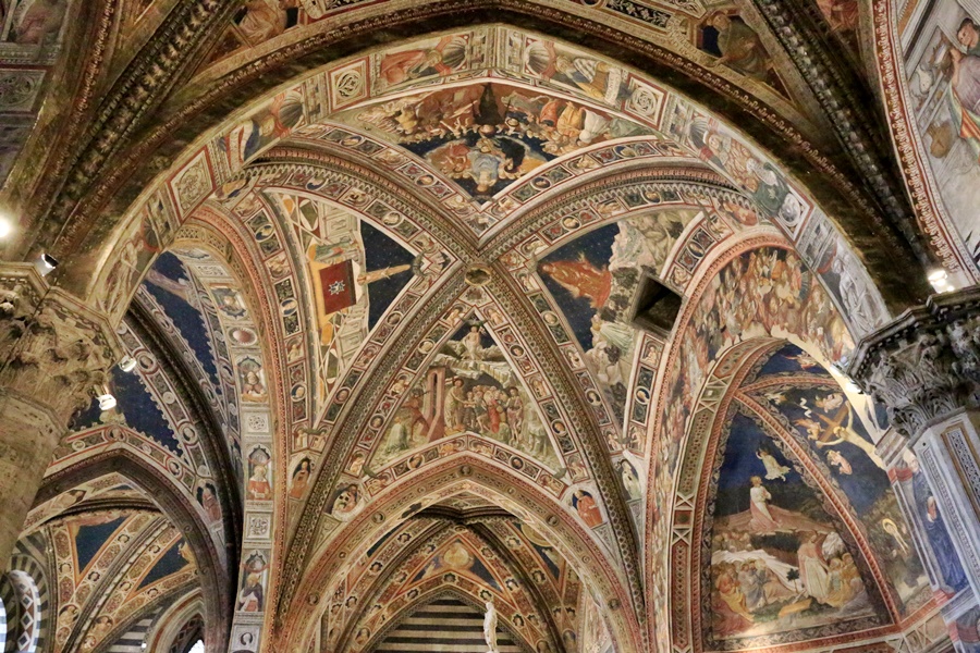 Siena. Duomo Battistero