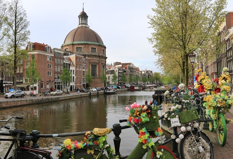 Amsterdam. Canal Singel