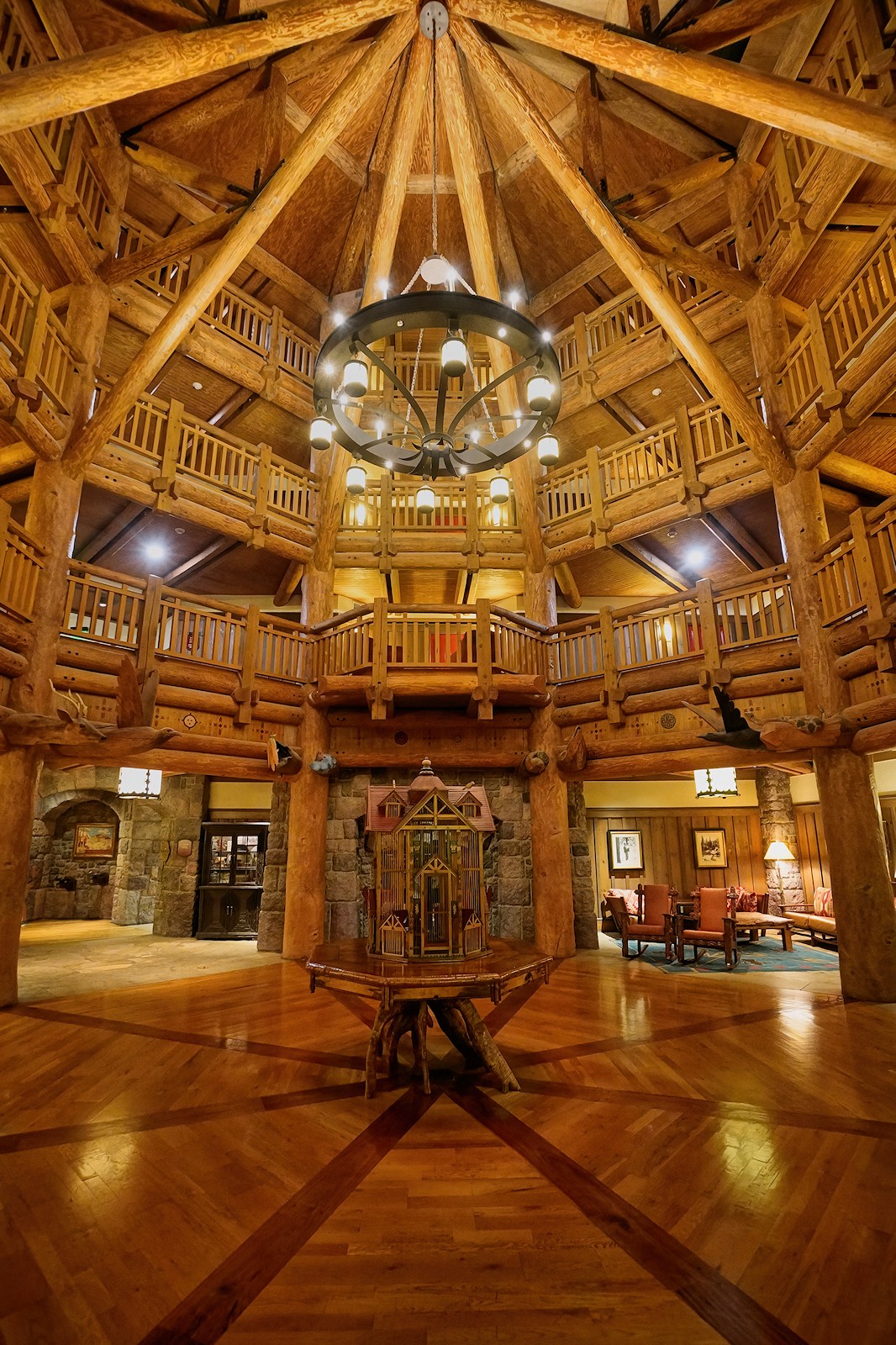 Boulder Ridge lobby