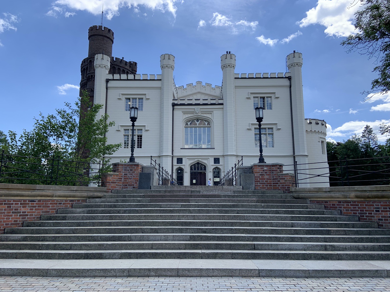 Krnik Palace