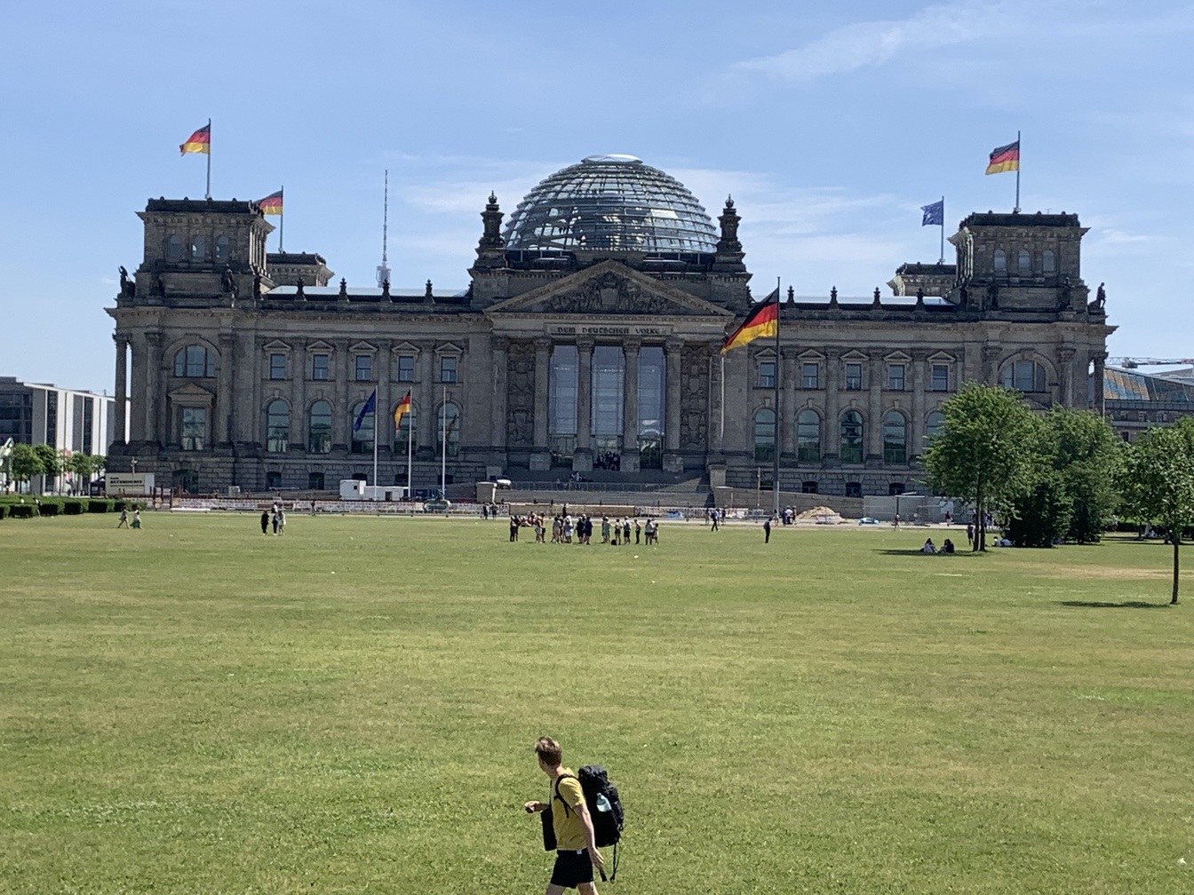 Berlin Tiergarten Reichstag