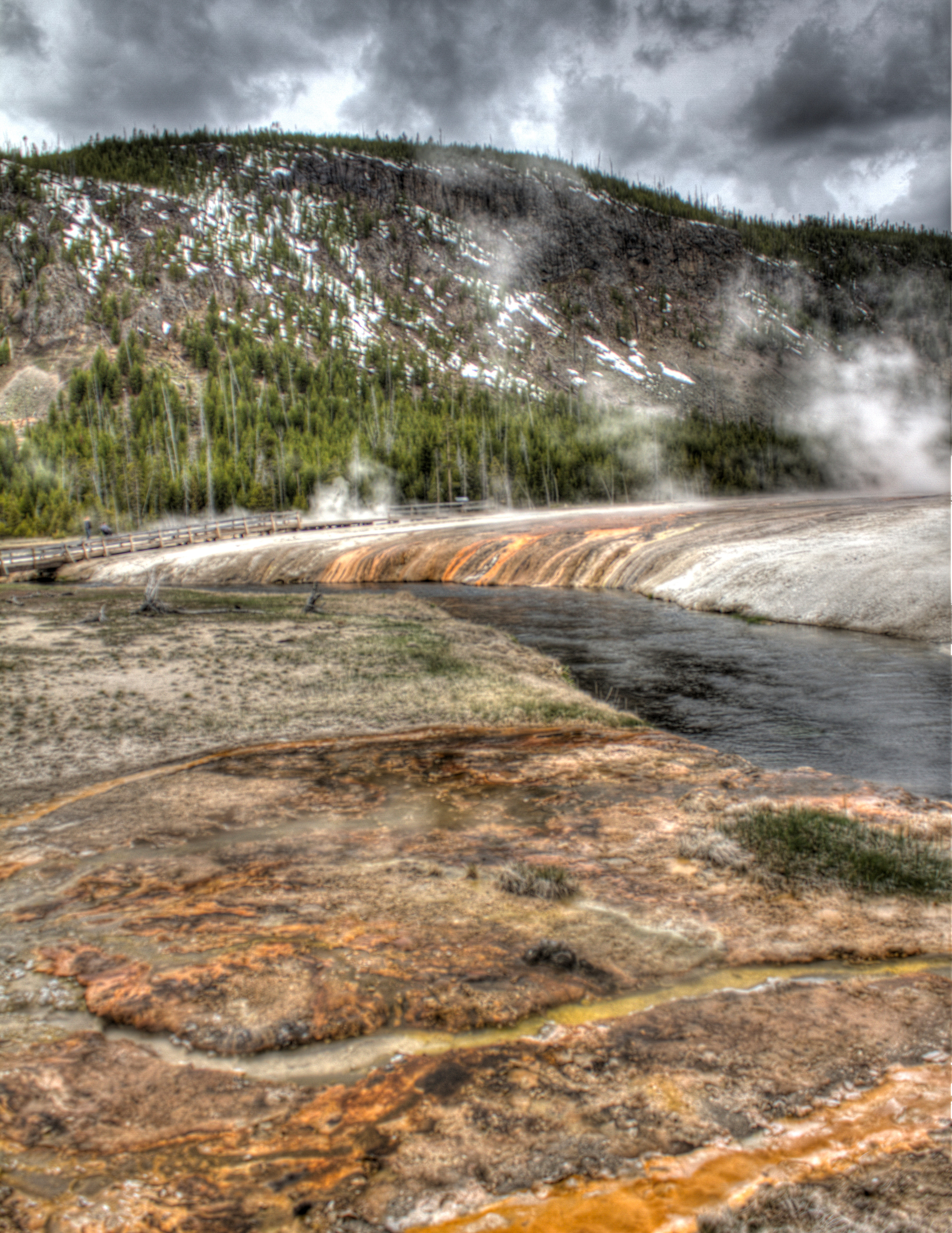 IMG_0516_7_8_tonemapped.jpg