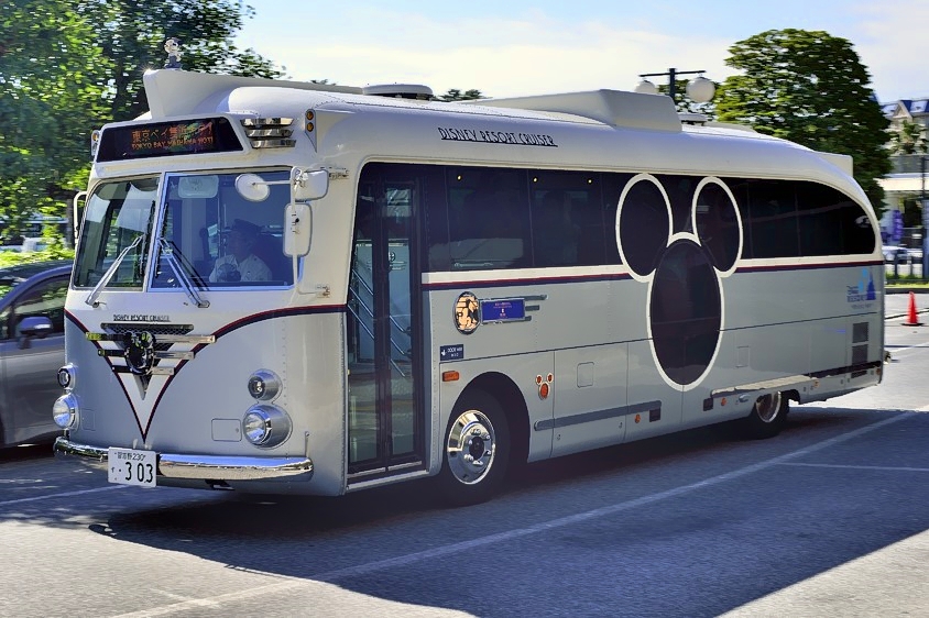 Mickey Mouse Bus
