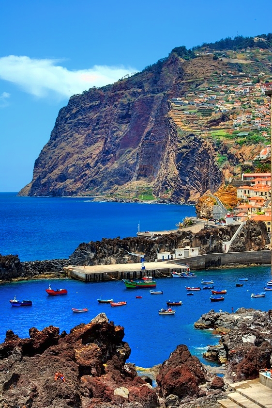Camara de Lobos e o Cabo Girao