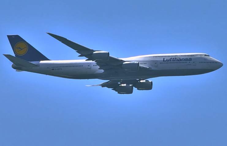 Lufthansa Boeing B-747-8, D-ABYQ, Landing Tokyo Haneda Airport