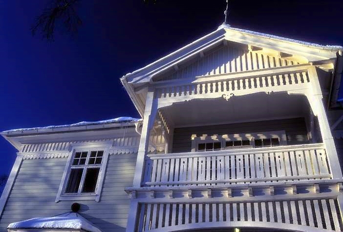 Traditional Mansion, In Snow, and Afternoon Sunshine