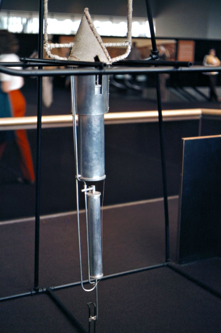 Rocket of Robert Goddard 1935