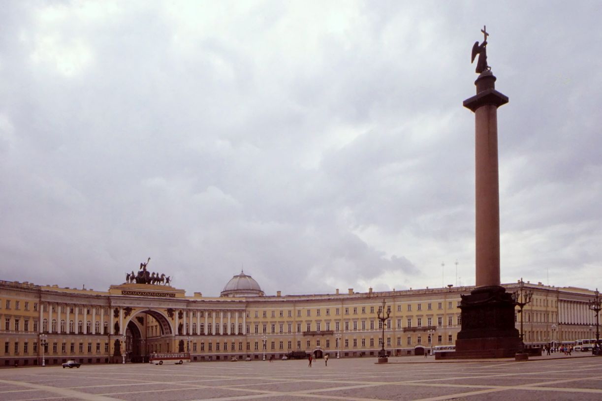 Hermitage and Aleksandrovskaja kolonna