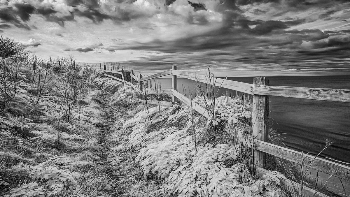 the abandoned costal path..jpg