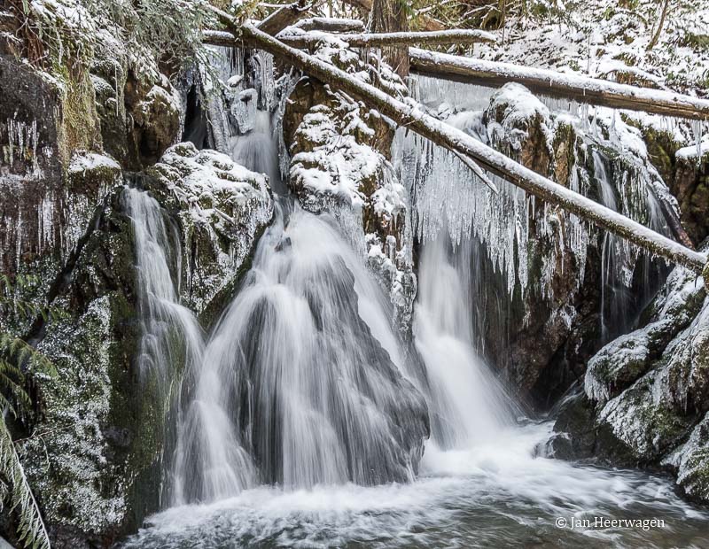 Jan HeerwagenWinter Falls 'n' Icicles