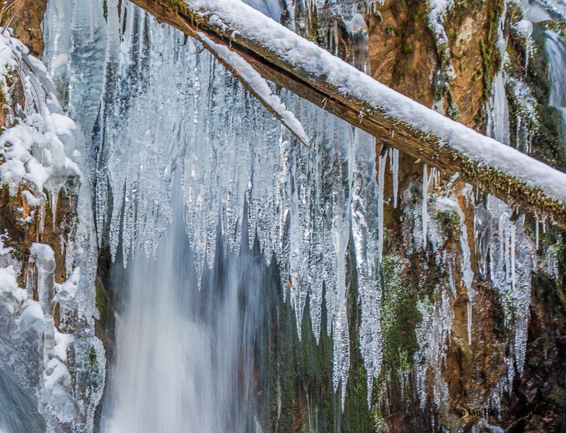 Jan HeerwagenIcicles