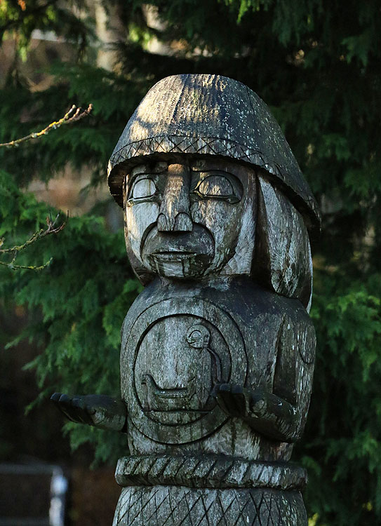 Willie HarvieWet Totem