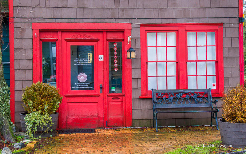 Jan HeerwagenRed Door Red Window
