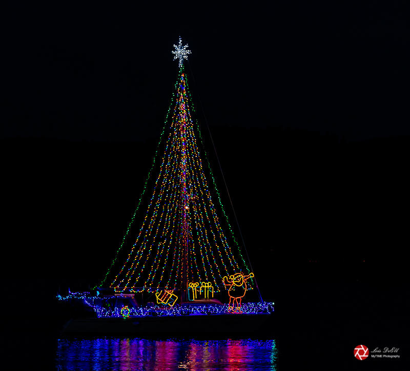 Lois DeEllCowichan Bay Christmas Sail Pass Field TripDecember 2021We Bring Christmas Greetings