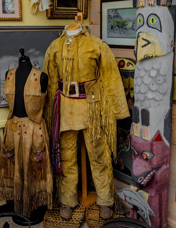 Ed TajeHand of Man - Nov 17-30  2024Fine Leather Work