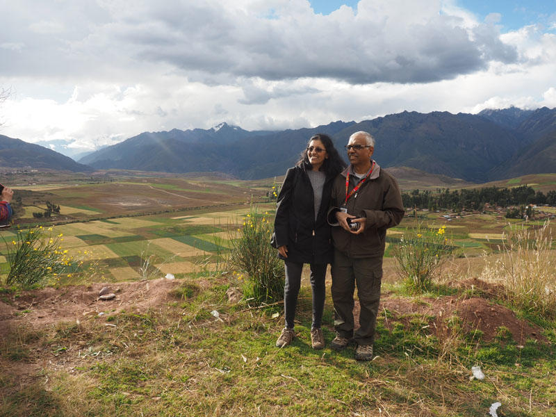 Posing on the way to the Sacred Valley