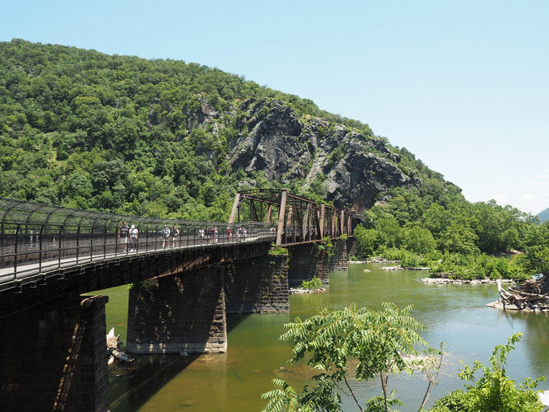 Railroad bridge across Potomac in front of Maryland Heights