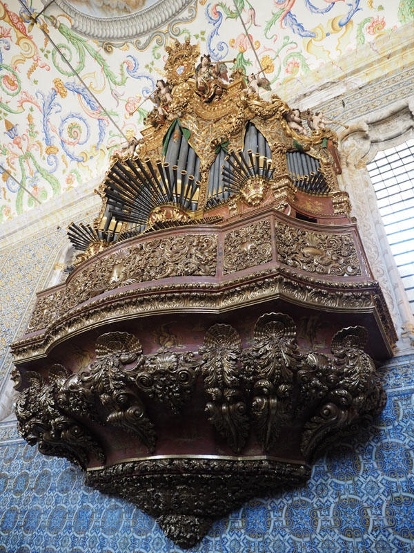 The organ - St. Michaels Chapel, University of Coimbra