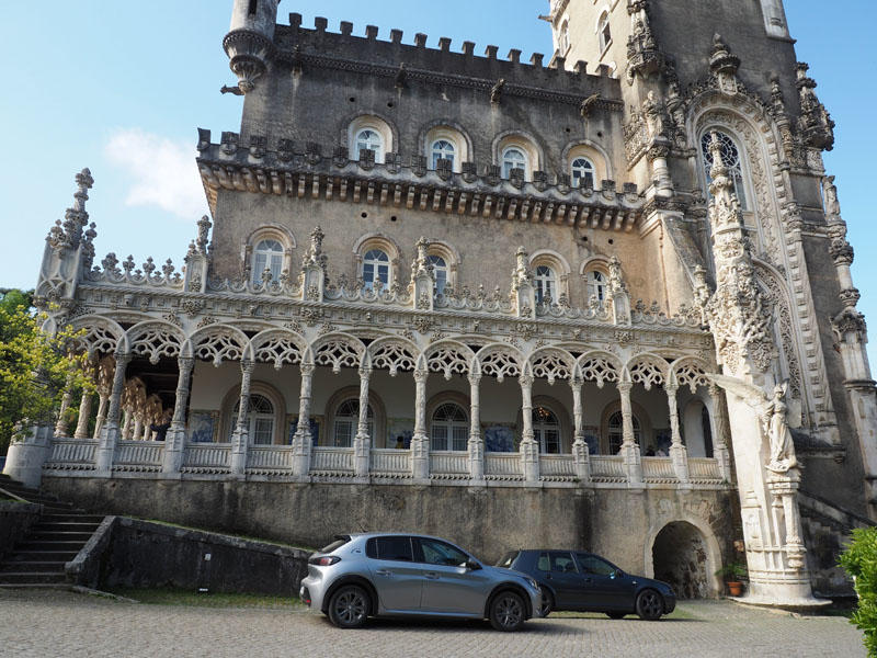Detailed facade of the Bussaco Palace Hotel