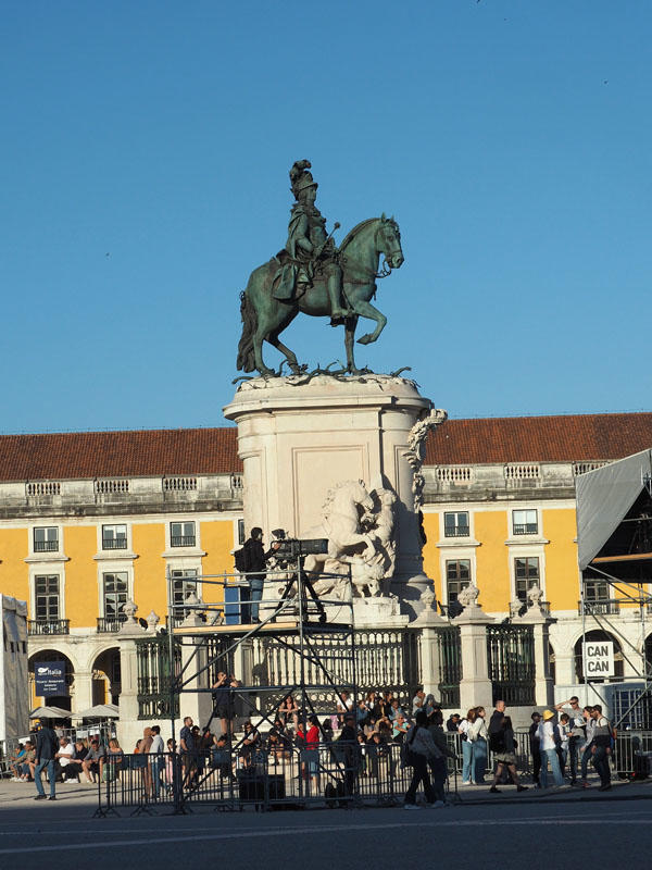 Estátua de D. José I in Praca do Comerico