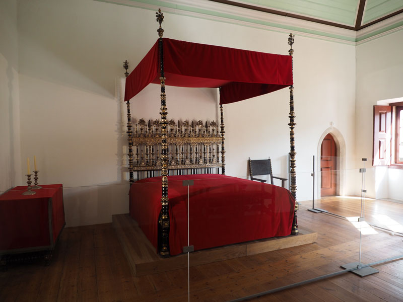 State bedroom in the National Palace of Sintra