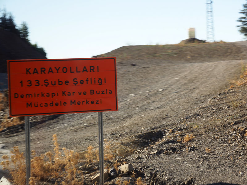 Sign near the entrance to the Demirkapi tuneli