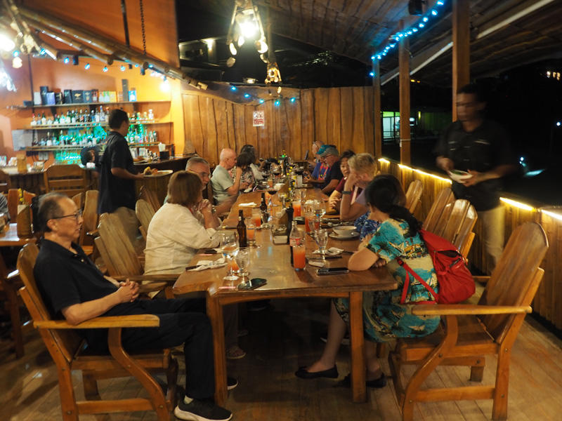 El Lagarto Restaurant