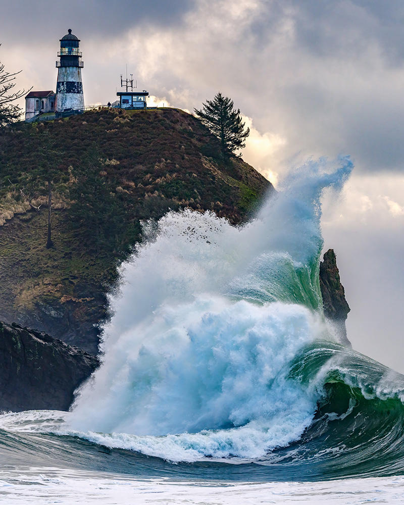 * Cape Disappointment Lighthouse