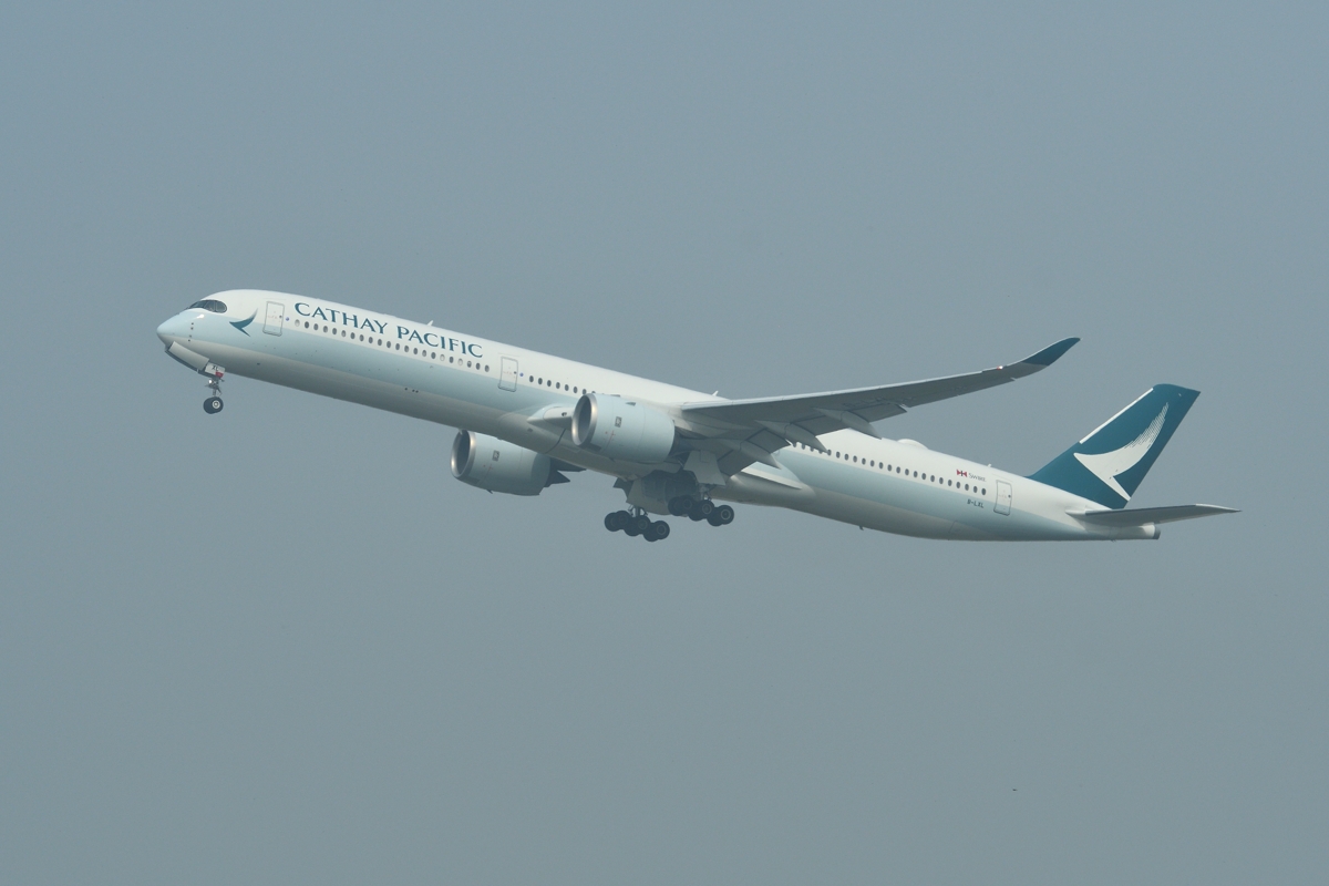 Cathay Pacific Airbus A350-1000 B-LXL