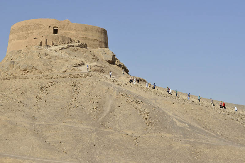 Yazd, Dakhmeh-ye Zartoshtiyun