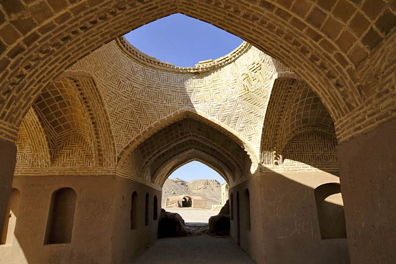 Yazd, Dakhmeh-ye Zartoshtiyun