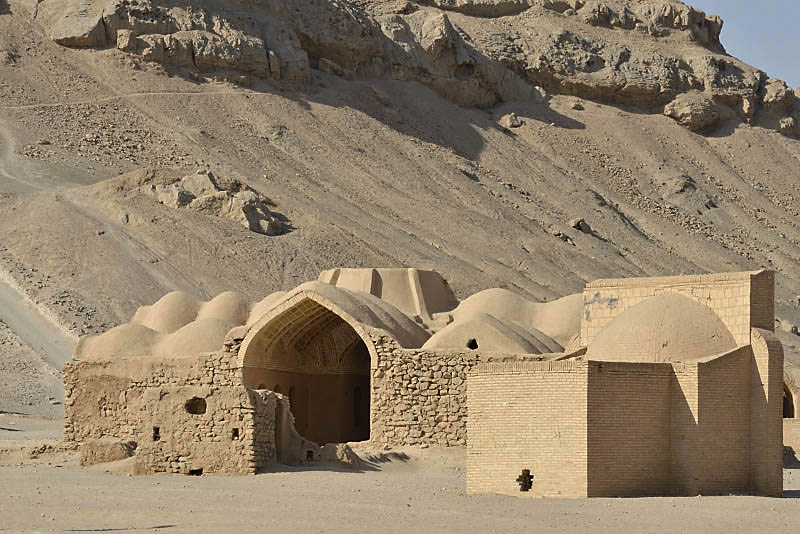 Yazd, Dakhmeh-ye Zartoshtiyun