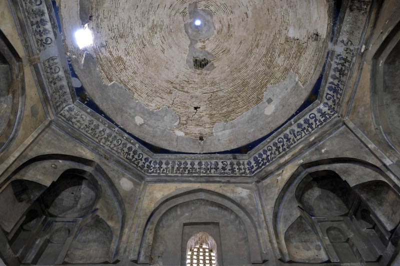 Yazd, Tombs of the 12 mams