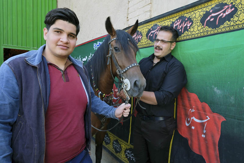 Natanz, at the entrance of Samaneh Khan Ahmadloo