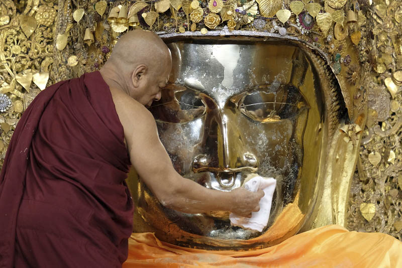 Mandalay, Mahamuni Paya