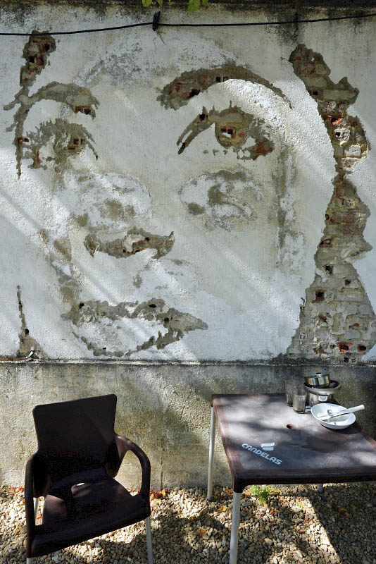 Fbrica de Material de Guerra Street, Vhils 2010