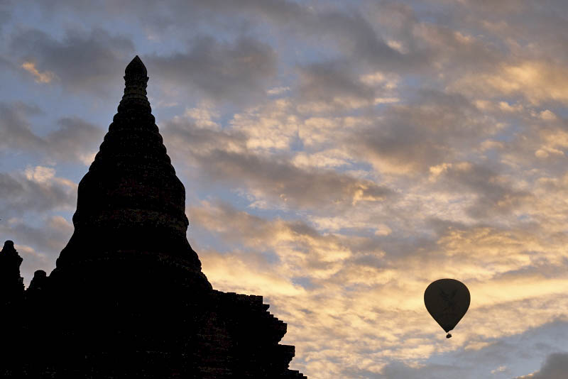 Bagan, Sulamani Pahto, Ballooning