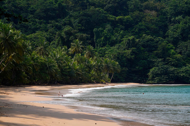 Prncipe Island, Santa Rita Beach