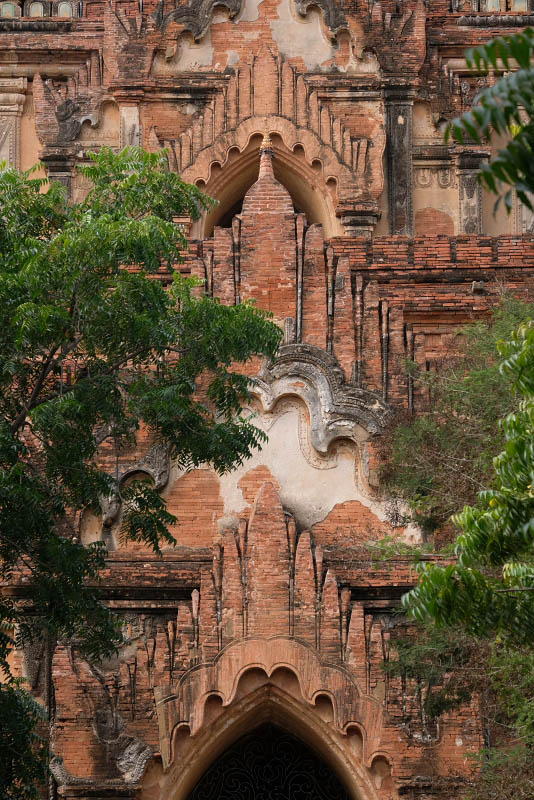 Bagan, Htilominio