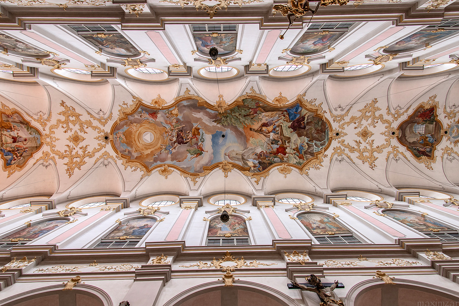Munchen.St. Peters Church