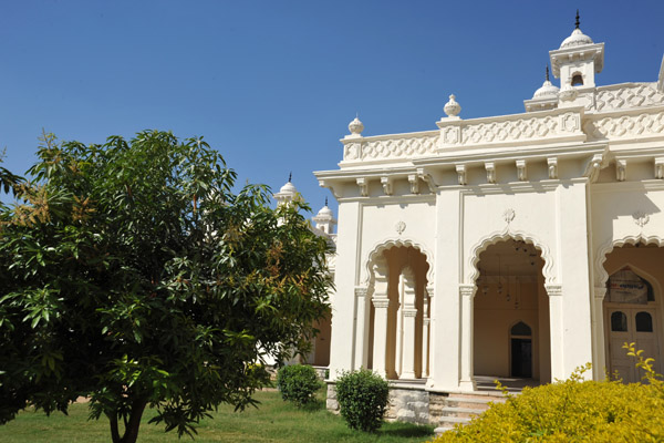 Northern entrance, Chowmahalla Palace.jpg