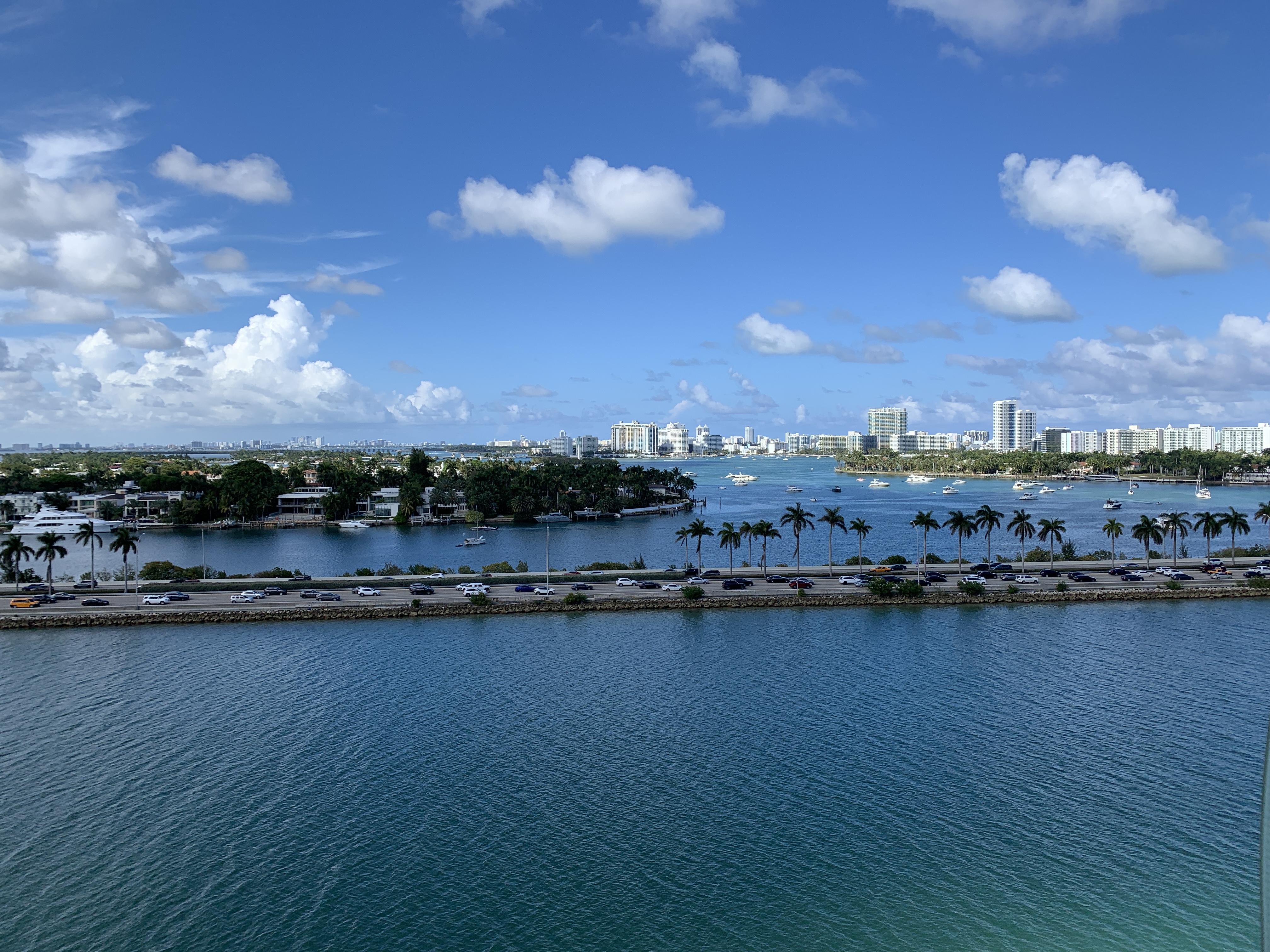 B2022_G4_02.JPG