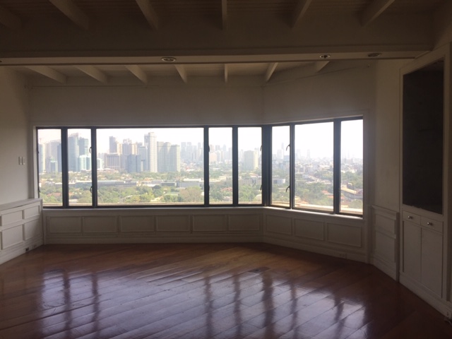 3BR for Lease along Ayala Avenue