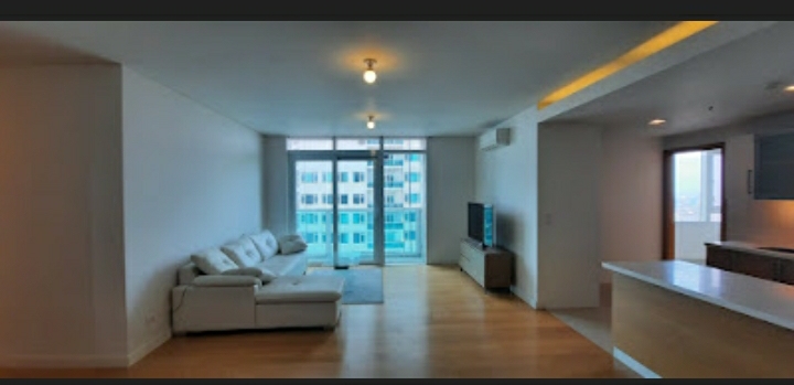 2BR in Park Terraces Point Tower